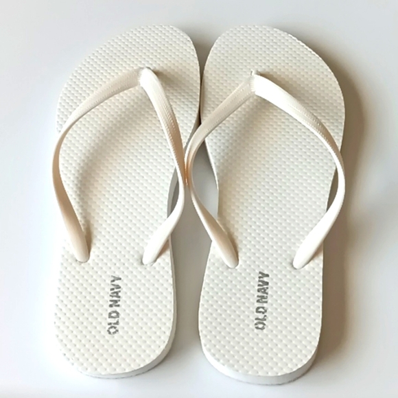 Old Navy White Flip-flops - Picture 1 of 2